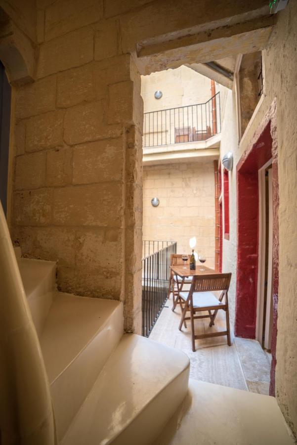 Casa San Carlo *