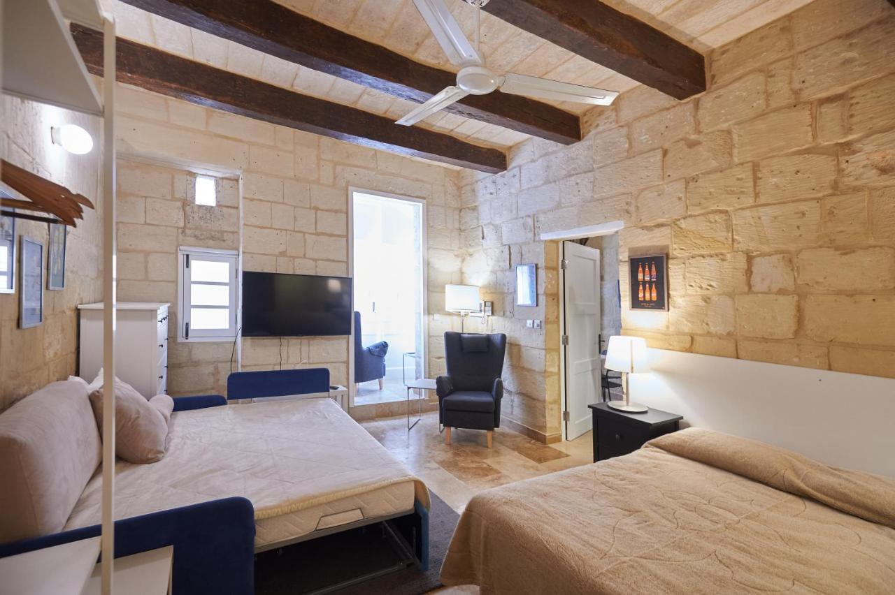 Casa San Carlo Valletta