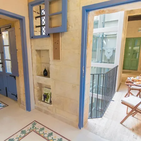 Casa San Carlo Apartment Valletta Exterior photo