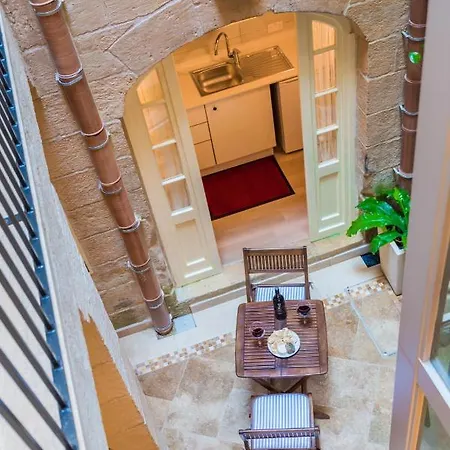 Casa San Carlo Apartment Valletta Exterior photo