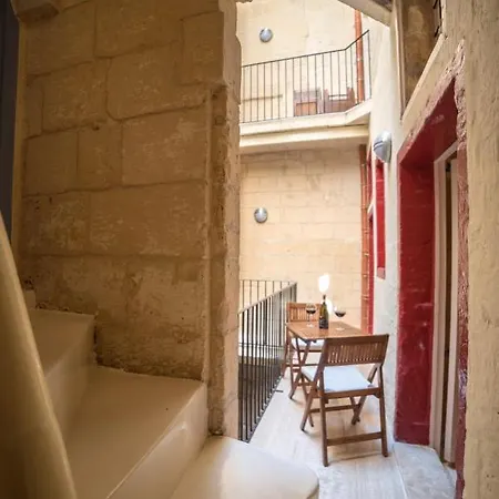 Casa San Carlo Apartment Valletta Exterior photo