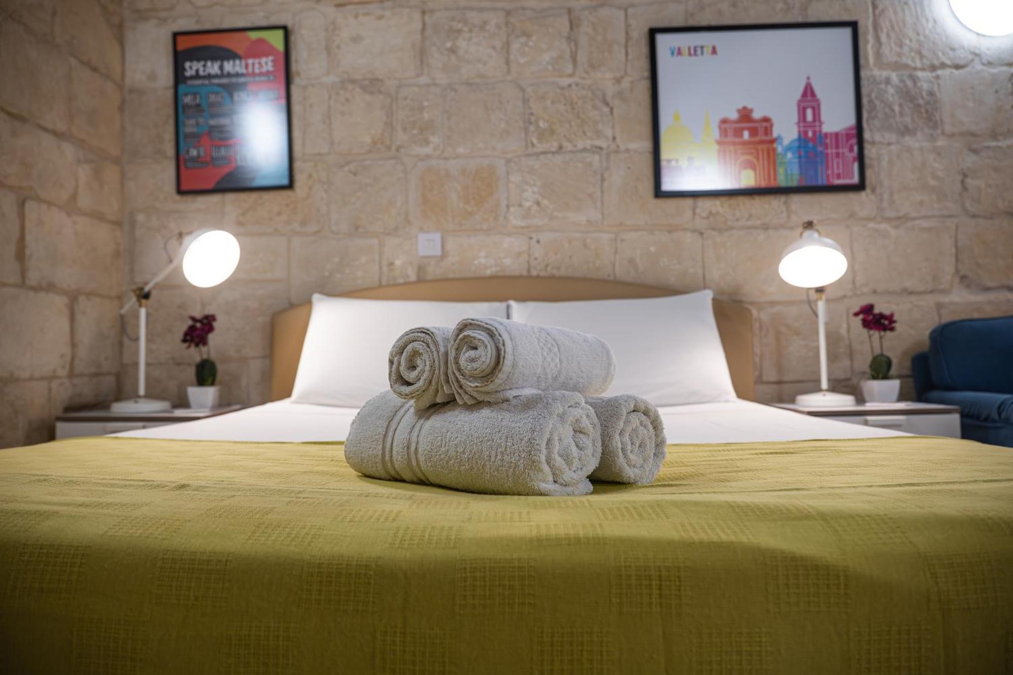Casa San Carlo Apartment Valletta
